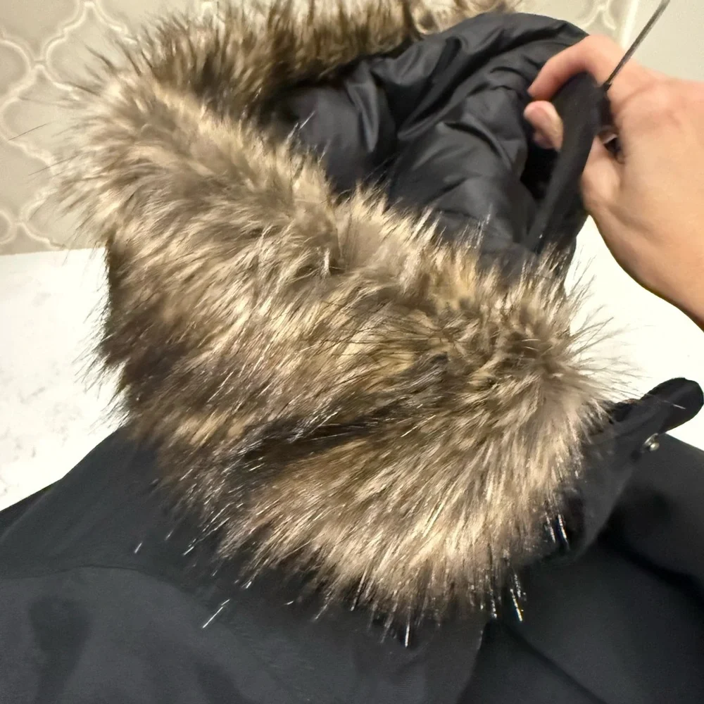 Men's Eddie Bauer Superior Down Stadium Coat - Picture 7 of 8